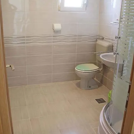 3 * Povljana