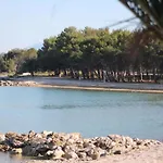 Povljana 3 *